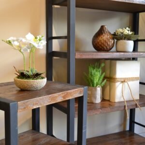 Estanteria de madera reciclada de pinotea y estructura de hierro modelo Jujuy