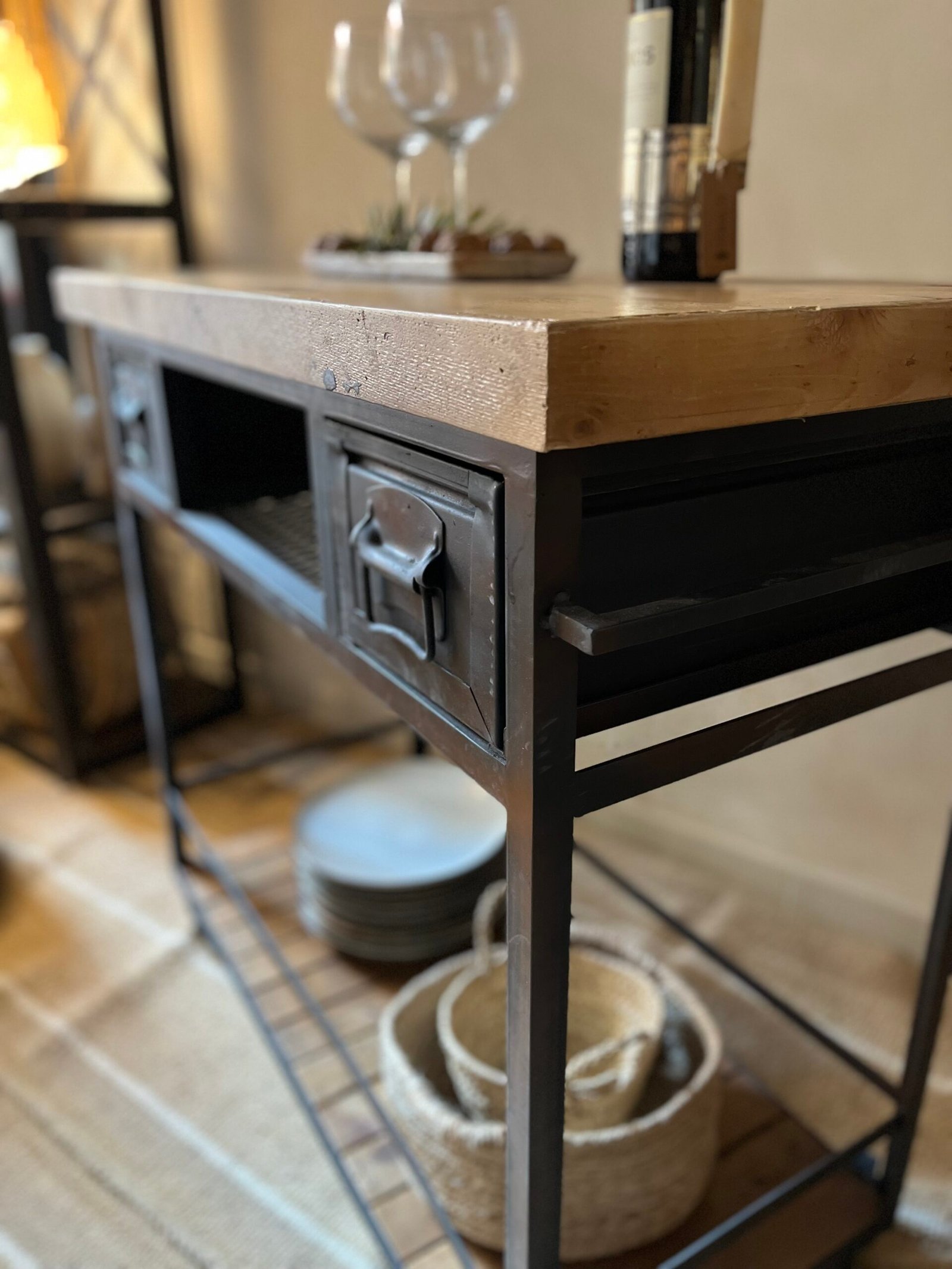 Mesa rustica auxiliar - Imagen 5