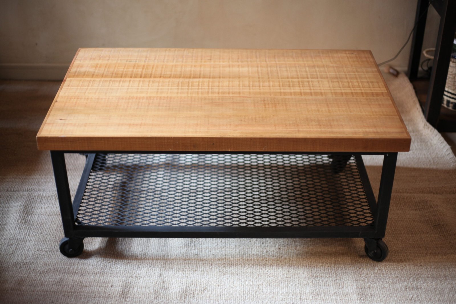 Mesa de centro de madera maciza - Imagen 3