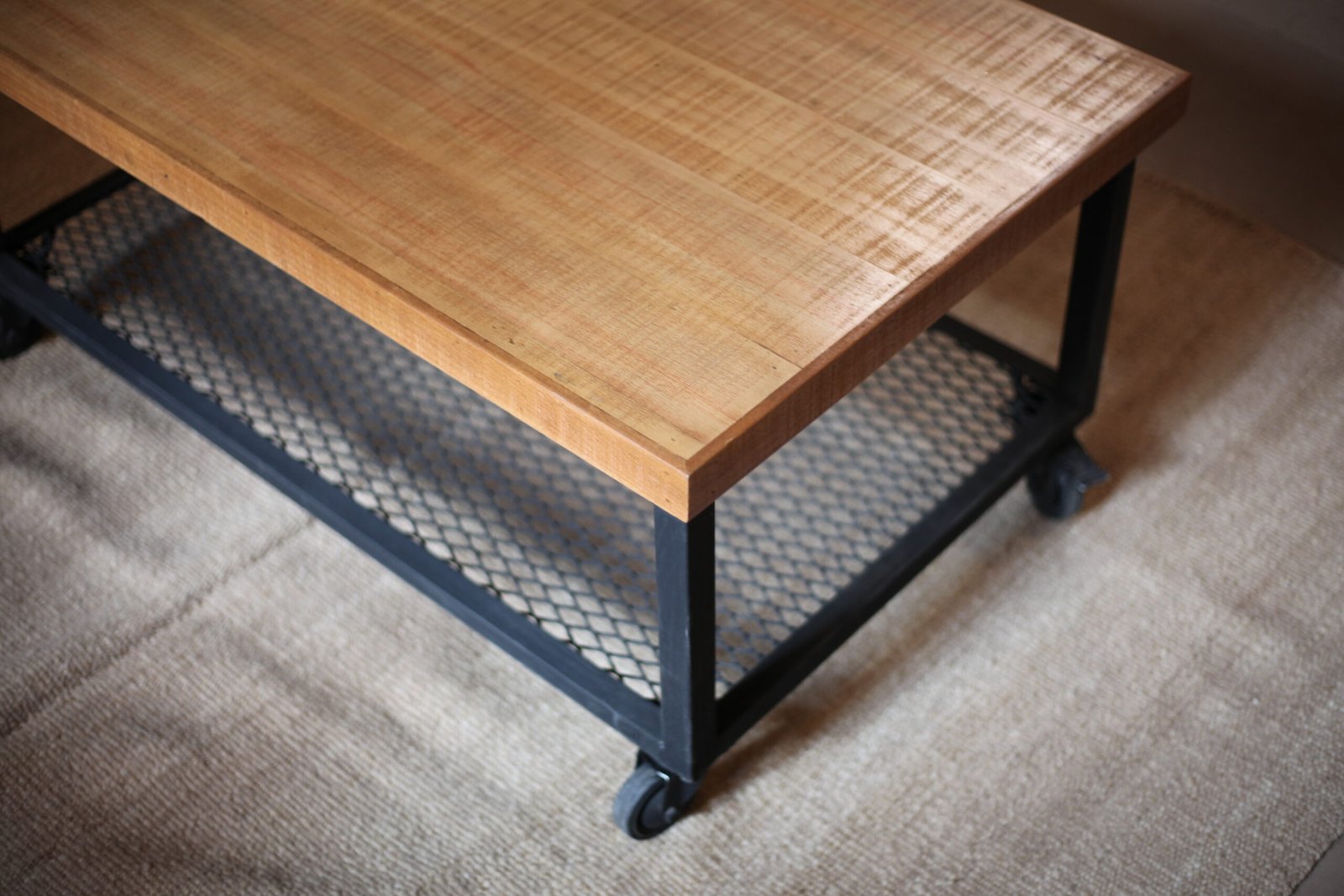 Mesa de centro de madera maciza - Imagen 4